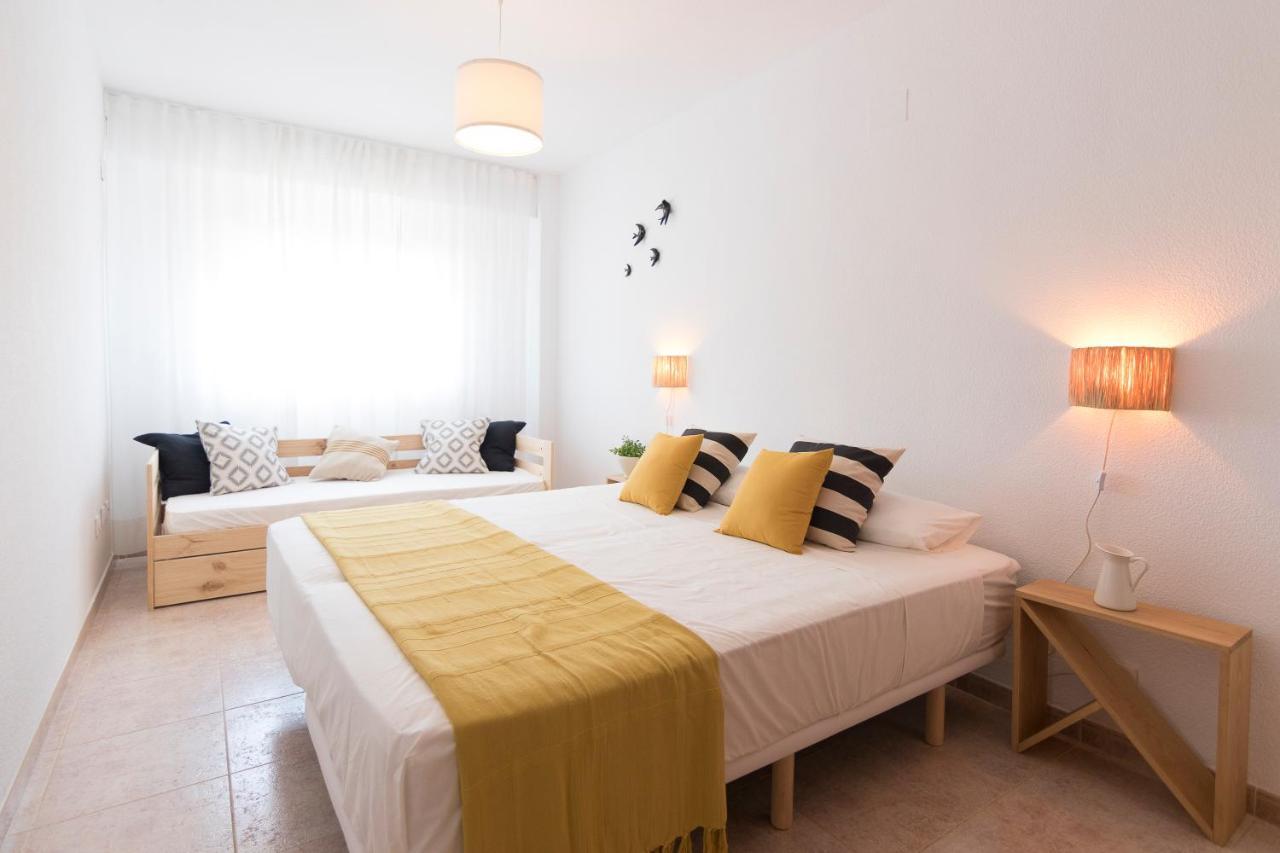 Beach Paradise Flat In Denia Centre W/ Large Pool Extérieur photo