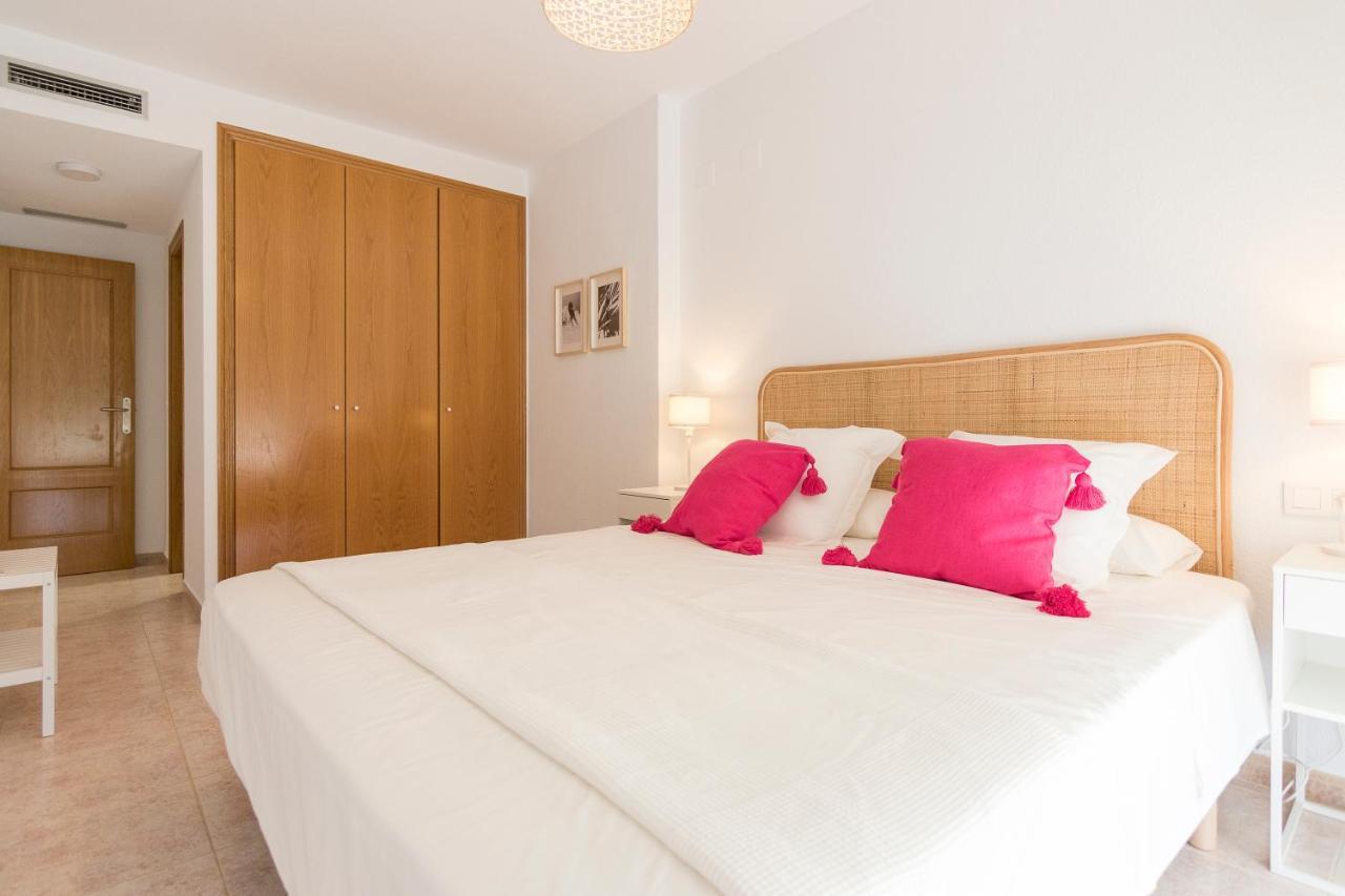 Beach Paradise Flat In Denia Centre W/ Large Pool Extérieur photo